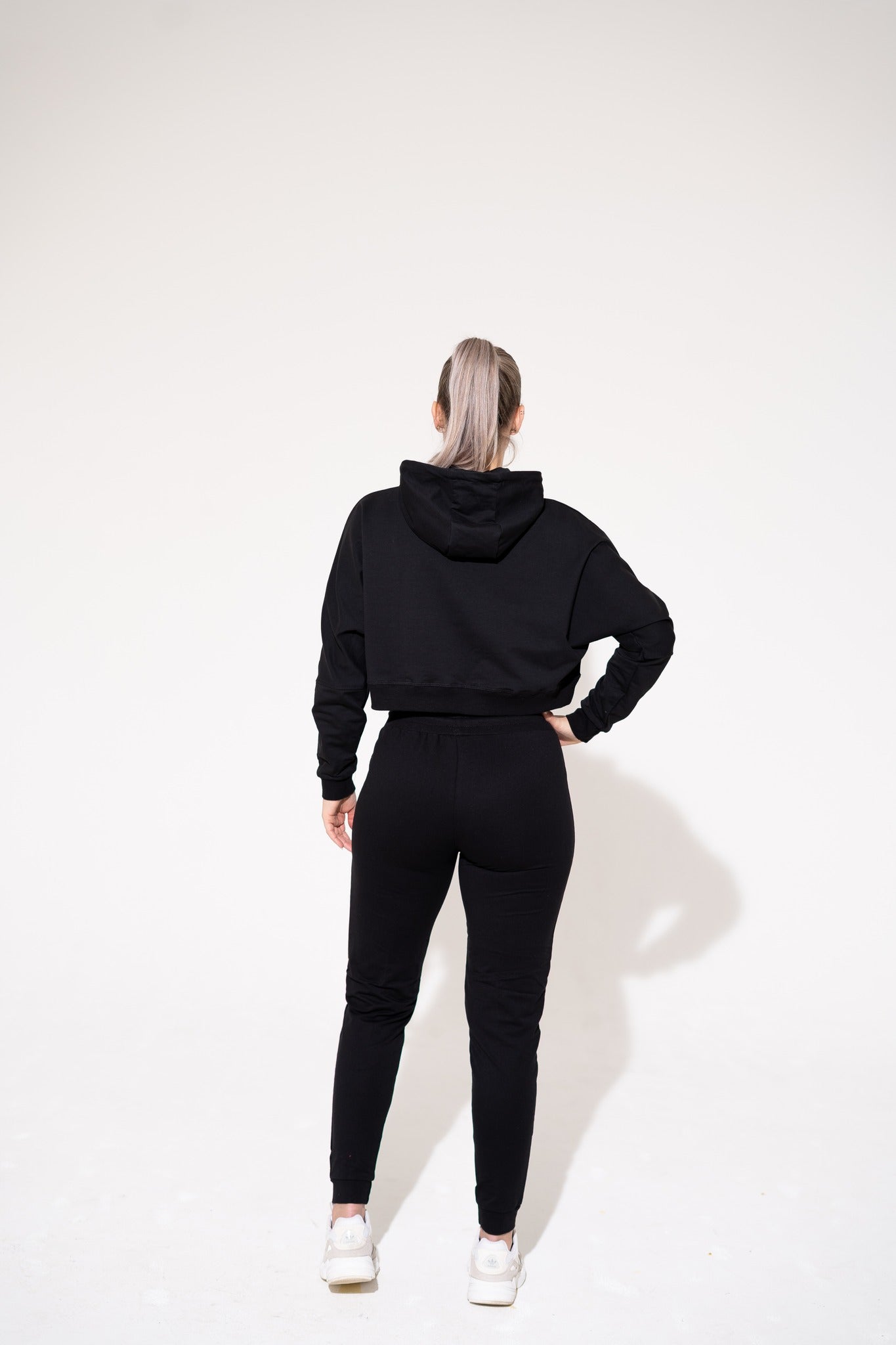 Fuerza Comfy Suit - Black